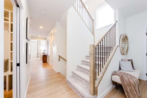 192 Buffaloberry Manor Se, Calgary, AB 