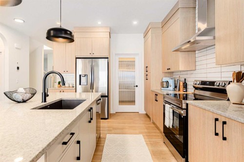 192 Buffaloberry Manor Se, Calgary, AB 