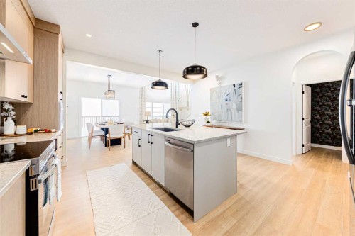 192 Buffaloberry Manor Se, Calgary, AB 