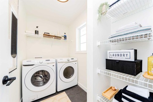 192 Buffaloberry Manor Se, Calgary, AB 