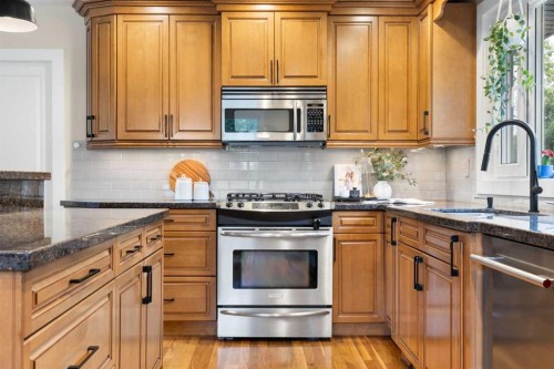 615 63 Avenue Nw, Calgary, AB 