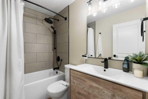 615 63 Avenue Nw, Calgary, AB 