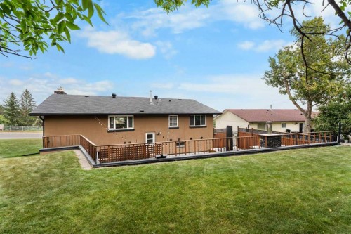 615 63 Avenue Nw, Calgary, AB 