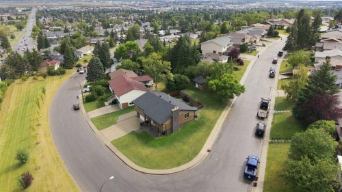 615 63 Avenue Nw, Calgary, AB 
