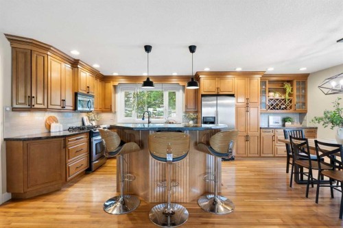 615 63 Avenue Nw, Calgary, AB 