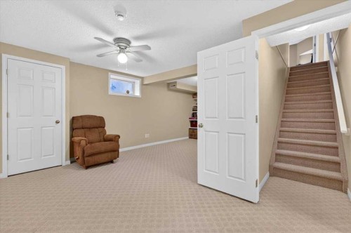 6 Harvest Grove Green Ne, Calgary, AB 