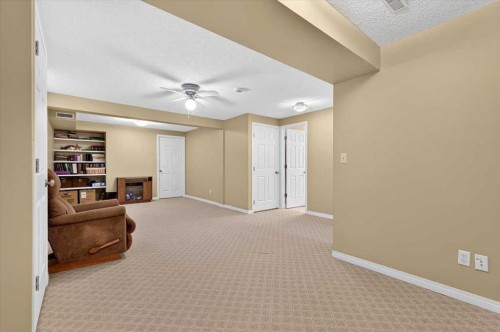 6 Harvest Grove Green Ne, Calgary, AB 