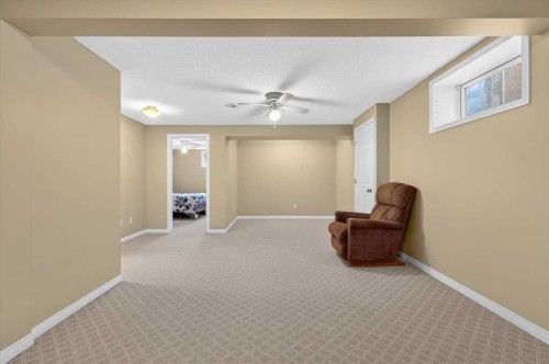 6 Harvest Grove Green Ne, Calgary, AB 