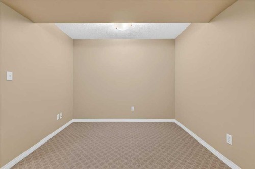 6 Harvest Grove Green Ne, Calgary, AB 