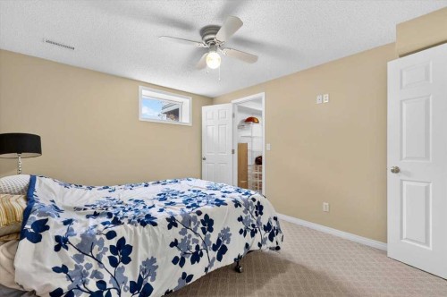 6 Harvest Grove Green Ne, Calgary, AB 