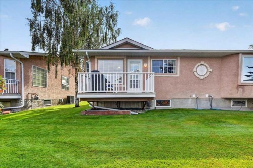 6 Harvest Grove Green Ne, Calgary, AB 