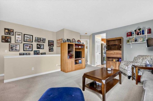 6 Harvest Grove Green Ne, Calgary, AB 