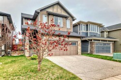 156 Cougar Ridge Manor SW Calgary, AB T3H 0V4