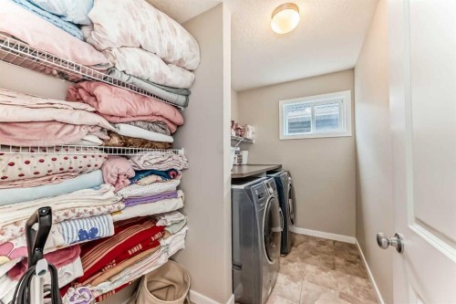 156 Cougar Ridge Manor Sw, Calgary, AB 