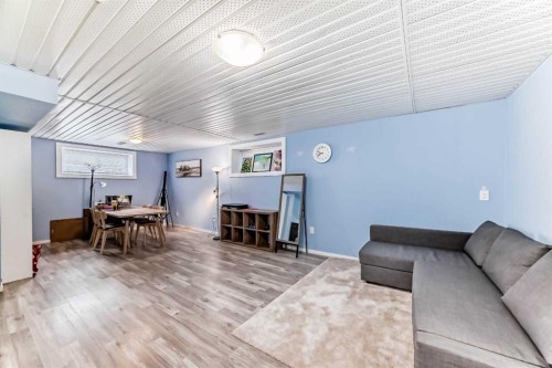 156 Cougar Ridge Manor Sw, Calgary, AB 