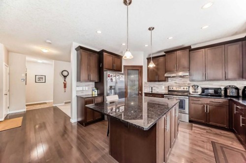 156 Cougar Ridge Manor Sw, Calgary, AB 