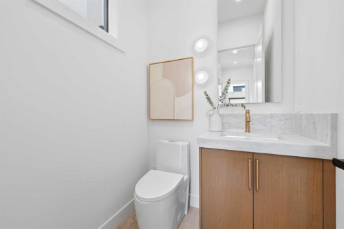 2233 2 Avenue Nw, Calgary, AB 