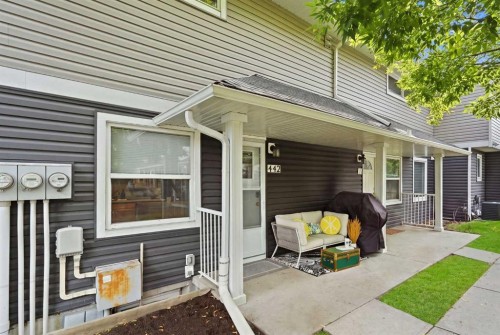 442 Regal Park Ne, Calgary, AB 