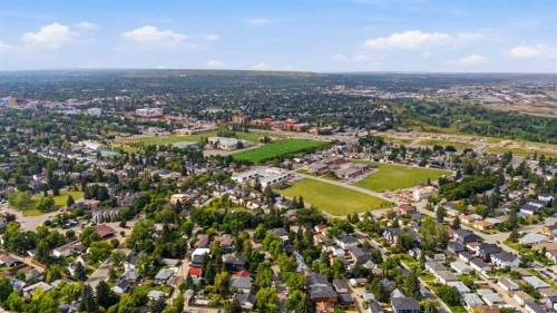 442 Regal Park Ne, Calgary, AB 