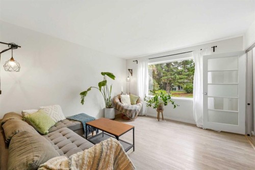 442 Regal Park Ne, Calgary, AB 