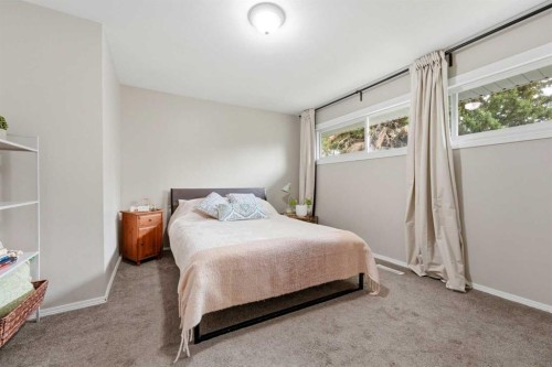 442 Regal Park Ne, Calgary, AB 