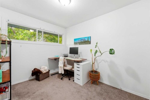 442 Regal Park Ne, Calgary, AB 