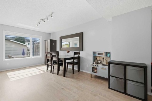 99 Prestwick Circle Se, Calgary, AB 