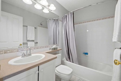 99 Prestwick Circle Se, Calgary, AB 