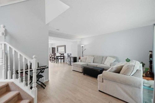 99 Prestwick Circle Se, Calgary, AB 