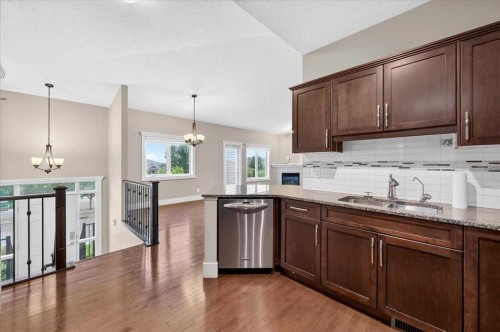 520 Rocky Vista Gardens Nw, Calgary, AB 