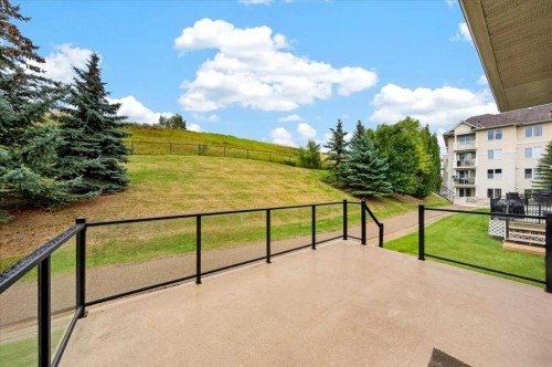 520 Rocky Vista Gardens Nw, Calgary, AB 