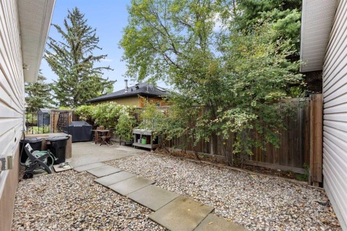 3708 66 Street Nw, Calgary, AB 
