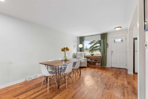 3708 66 Street Nw, Calgary, AB 