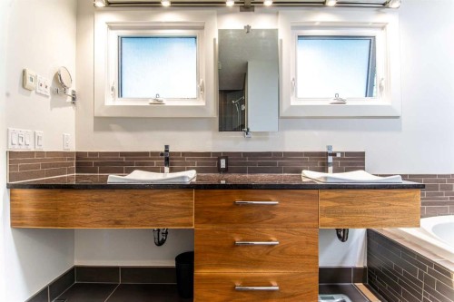 361 Capri Avenue Nw, Calgary, AB 