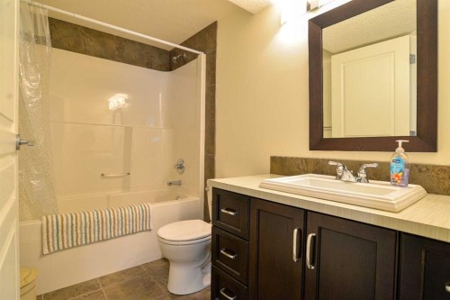 361 Capri Avenue Nw, Calgary, AB 