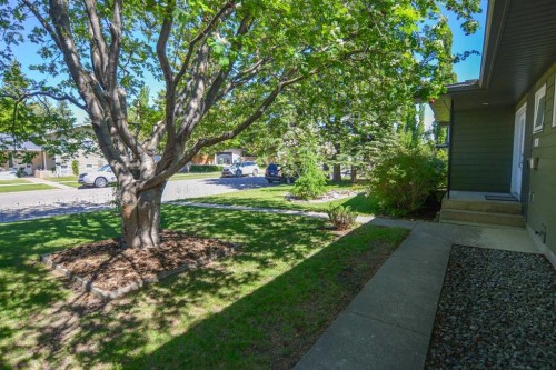 361 Capri Avenue Nw, Calgary, AB 