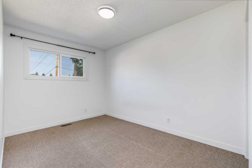 1230 Berkley Drive Nw, Calgary, AB 