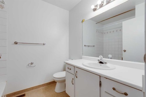 1230 Berkley Drive Nw, Calgary, AB 