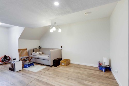 1230 Berkley Drive Nw, Calgary, AB 