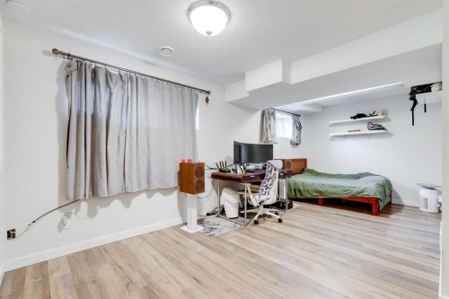 1230 Berkley Drive Nw, Calgary, AB 