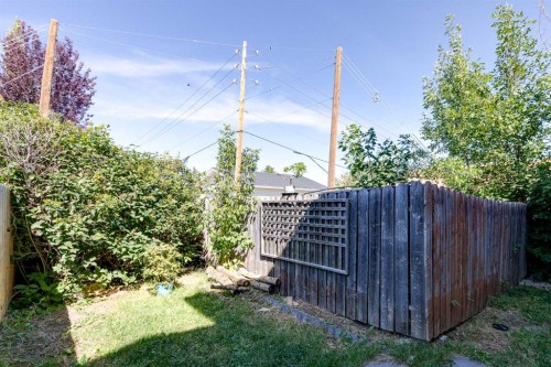 1230 Berkley Drive Nw, Calgary, AB 