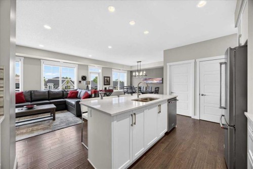 66 Cranbrook Drive Se, Calgary, AB 