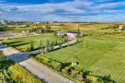 6 Gunnstone Gardens Se, Calgary, AB 