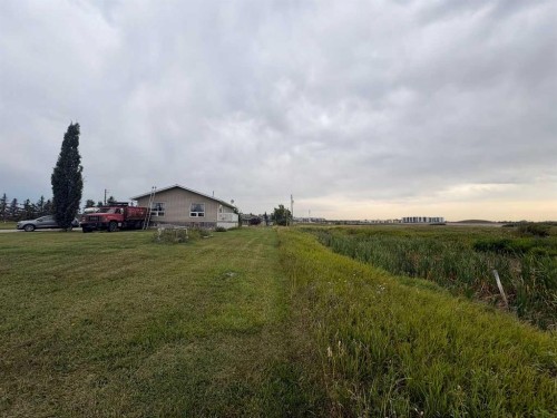 6 Gunnstone Gardens Se, Calgary, AB 