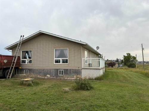6 Gunnstone Gardens Se, Calgary, AB 
