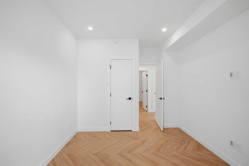 415-8445 Broadcast Avenue Sw, Calgary, AB 