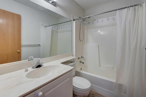 142 Somerset Park Sw, Calgary, AB 