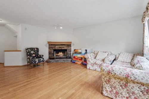 142 Somerset Park Sw, Calgary, AB 