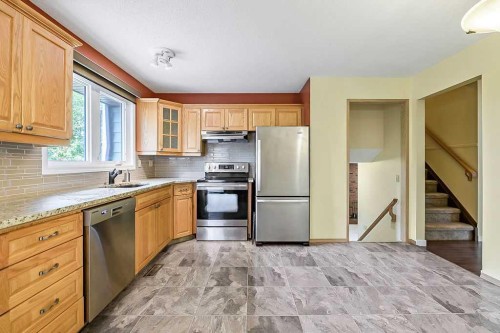 55 Suntree Lane, Okotoks, AB 