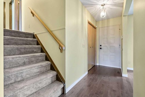 55 Suntree Lane, Okotoks, AB 